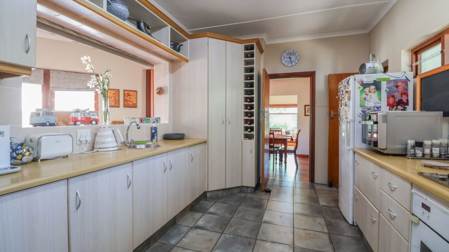 4 Bedroom Property for Sale in Dormehls Drift Western Cape